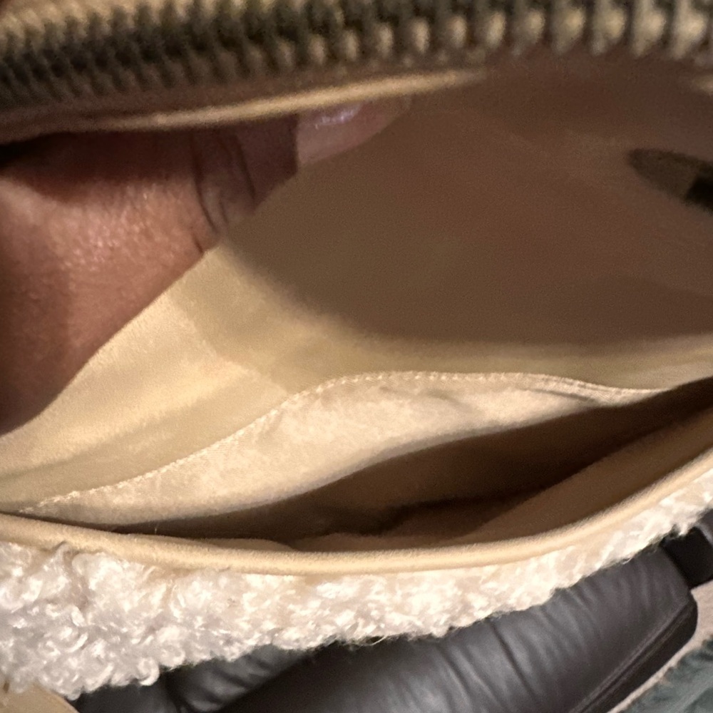 Universal Thread Shearling Wristlet With Tan Acce… - image 5